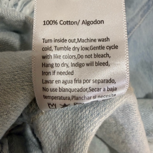 RISEN Light Denim Shirt Dress in Pale Blue Size Medium NWOT - Picture 7 of 13